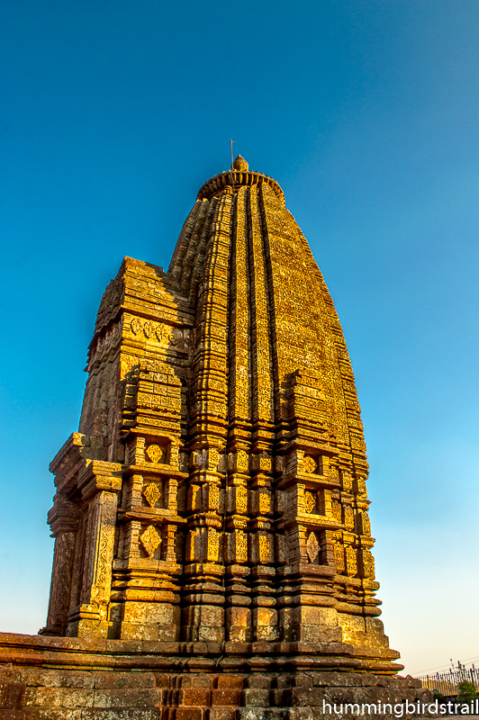 Artistic work on the temples