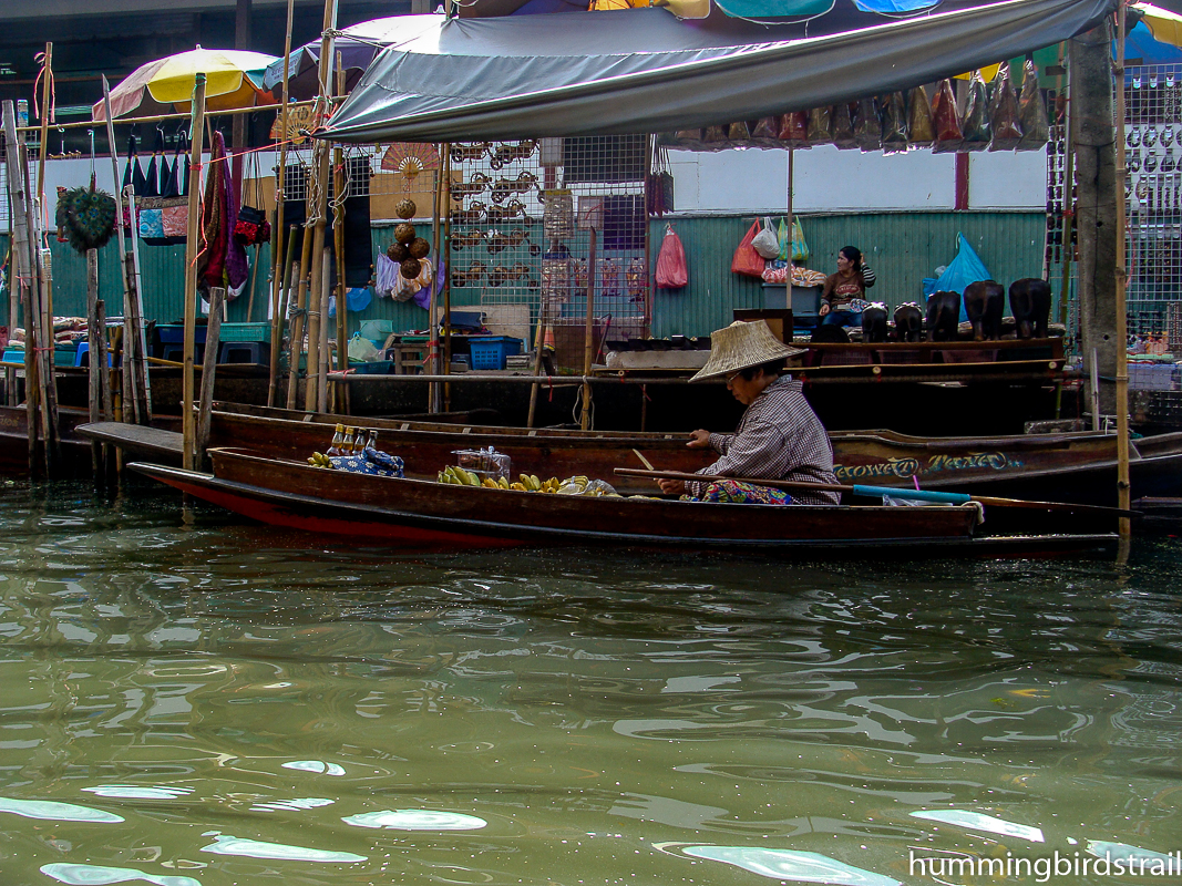 Preparing meals on Sampan