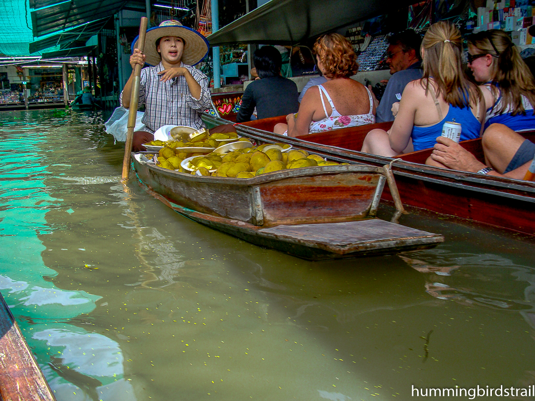 A fresh fruit vendors 